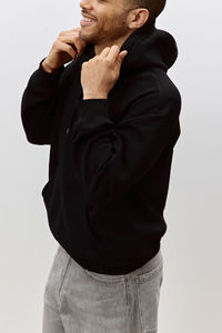 Sudadera cómoda de gran tamaño con forro polar suave, hombros caídos y diseño moderno. Ideal para uso diario informal y - Product Image 4