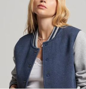 Veste universitaire unisexe bleu-gris en polaire, décontractée pour l'automne, coupe classique, col rabattu, en maille de polyester et coton - Product Image 4