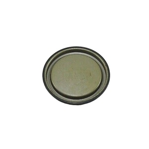 Hecho en fábrica 34550-13100 Tapa de tapón de eje delantero Kubota 34550-13102 Equipo compatible con piezas de maquinaria agrícola de tractor Kubota - Product Image 1