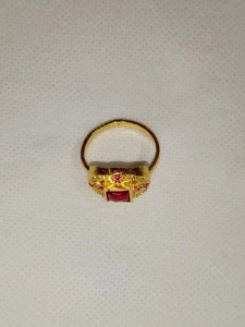 Bague de luxe plaquée or avec pierre carrée en cristal rouge, halo floral, bijoux de créateur pour mariée, mariage, mode, pour femmes et jeunes filles, vente en gros - Product Image 2