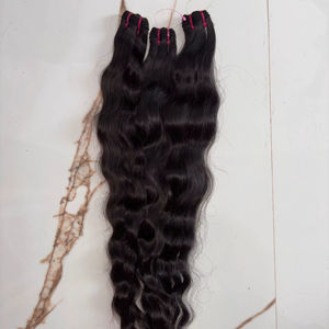 Extensiones de Cabello Humano Indio 100% Natural Sin Procesar de un Solo Donante, Color Natural, Venta al Por Mayor Directo de Fábrica - Product Image 1