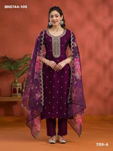 Fournisseur indien de tissus pour salwar-kameez de qualité supérieure, en soie Vichitra avec fil de viscose et broderies, idéal pour les tenues de festival. - Product Image 2