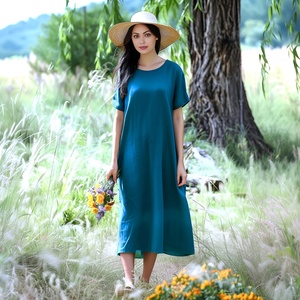 Robe longue en lin ample à manches courtes avec poches latérales, style décontracté rétro, collection printemps, vente en gros fabricant - Product Image 2