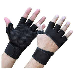 Guantes de Entrenamiento Deportivos Negros Sin Dedos, Protección para las Palmas con Agarre Antideslizante, Correa Ajustable para la Muñeca, para Adultos - Product Image 1