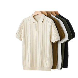 เสื้อโปโลผู้ชายแขนสั้นผ้าถักสีพื้นมีซิปทรงลำลองความยาวปกติ - Product Image 1