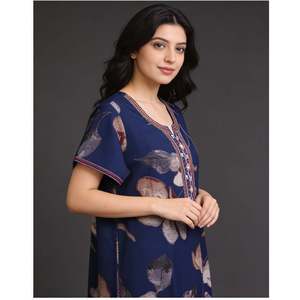 Camisón Largo Estampado Cómodo para Mujer Alpine, Mangas Cortas con Bolsillo Lateral Completo, Ropa de Dormir Suave - Product Image 3