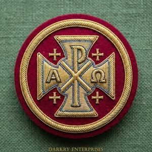 Écusson maçonnique fait main en fil d'or, motif Grand Maître, couronne brodée à la main, insignes circulaires pour blazer - Product Image 5