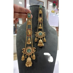 Impresionantes pendientes colgantes de moissanita chapados en oro de latón de primera calidad para mujer, colección de moda para bodas. - Product Image 1
