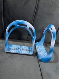 Étriers d'équitation anglais en aluminium bleu ciel, accessoires de selle, personnalisables OEM, 12 cm, équestres - Product Image 3
