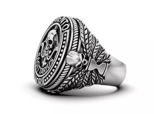 Bague en argent sterling 925 oxydé noir avec crâne Sagittarius Memento Mori - Product Image 2