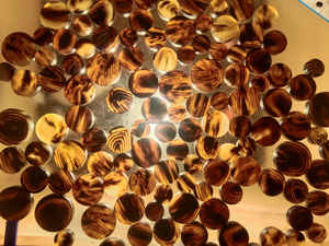 Boutons vierges de corne de buffle naturelle de couleur personnalisée bouton de chemise brut blanc pour vêtement jean vêtements corne bouton coloré FWE - Product Image 3