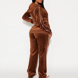 Chándal de Terciopelo Bordado de Invierno de la Mejor Calidad para Mujer con Diseño de Cremallera Completa, Estilo Urbano, Uso en Exteriores, Ajuste Holgado y Cómodo - Product Image 6