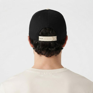 Casquette structurée très demandée avec panneau avant façonné, sangle arrière réglable, tissu doux, sensation respirante et style quotidien - Product Image 5