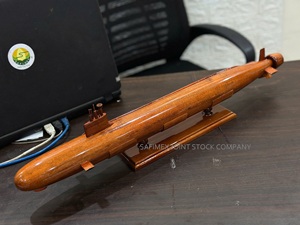 Modelos de submarinos de madera premium a escala OHIO/USS VIRGINIA/LOS ANGELES, artesanía en madera, modelo duradero para decorar la mesa, de Vietnam. - Product Image 3