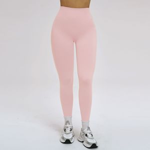 Legging Capri Gainant Personnalisé pour Femme – Taille Haute, Effet Seconde Peau, Idéal Entraînement - Product Image 1