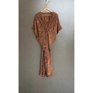 Kaftan en satin de soie de haute qualité, magnifique robe longue de plage, paréo de fête, couvre-maillot de bain - Product Image 2
