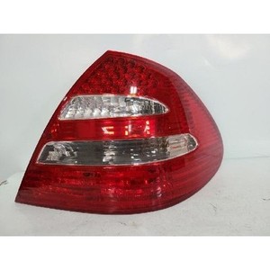 ชุดไฟท้ายขวา E-class มือสอง ของแท้ OEM รหัส A2118200664 - Product Image 1
