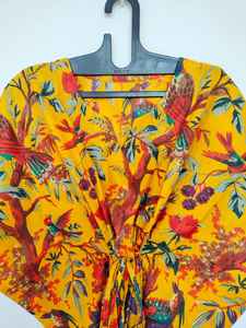 Caftán indio hecho a mano de algodón con estampado de pájaros, vestido ligero tipo kimono. - Product Image 2