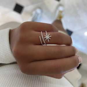 Anillos Cruzados de Oro Sólido de 14K y 18K con Diamantes Cultivados en Laboratorio de Corte Redondo, Diseño de Media Eternidad, Forma de Estrella, Modernos, Elegantes y Minimalistas - Product Image 6