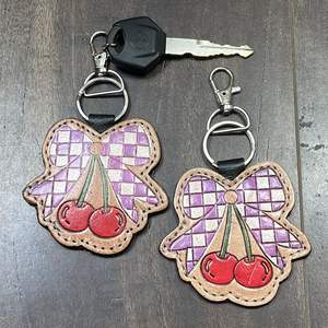 Handcrafted Hand Tooled Genuine Leather Cherry Bow Keychain Checkered Western Style Cute <b>Bag</b> <b>Charm</b> Durable Metal Ring Keychain - Product Image 5