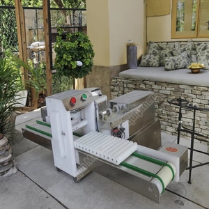 Machine manuelle à kebab en bambou pour brochettes de viande, machine à faire des kebabs - Product Image 4