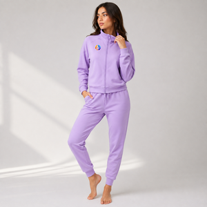 Chándal moderno para mujer con tela suave y flexible y un diseño relajado, perfecto para sesiones de gimnasio, correr, entrenamiento y uso casual. - Product Image 5