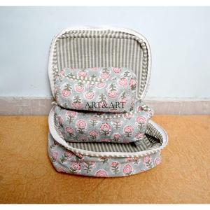 Handmade Reusable 3-Piece Large Multifunction Vanity <b>Case</b> Zipper Set Sustainable Indian White Diagonal Stripe Block Printed - Product Image 4