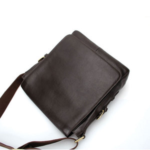 กระเป๋าหนัง SALVA LEATHER แบบสะพายข้าง/สะพายไหล่  รุ่น Custom Capacity PC สีน้ำตาลเข้ม สายปรับได้ เหมาะสำหรับทั้งผู้ชายและผู้หญิง - Product Image 2