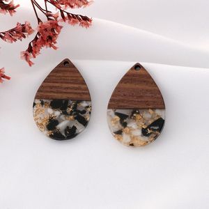Fournisseur de Boucles d'Oreilles Bohèmes Artistiques Faits Main en Résine Époxy et Bois Écologiques, Meilleures Ventes pour Mariages - Product Image 1