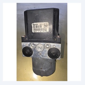 Module ABS DSC Bosch d'occasion pour BMW E39 E38, compatible avec les pièces automobiles Bosch 0 265 950 QQ2. - Product Image 2