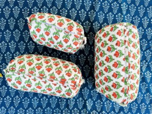 Wholesale Block Printed <b>Large</b> <b>Toiletry</b> <b>Bag</b>, Waterproof Wash <b>Bag</b>, Makeup <b>Bag</b> Cosmetic <b>Bag</b>, Floral Quilted Custom Cosmetic <b>Bag</b> - Product Image 3