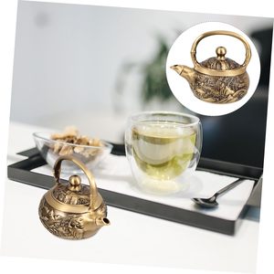 Mini Tetera Decorativa con Acabado Dorado, Tetera para Calentar Agua, Mini Tetera de Estilo Retro en Cobre, Figura Decorativa para Cocina y Viajes - Product Image 4