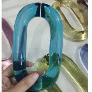 Escultura Decorativa de Resina Pintada a Mano con Tema de Amor, Ecológica, con Eslabones de Cadena, Decoración Moderna para el Hogar, Centro de Mesa, Aplicación para Bodas - Product Image 6