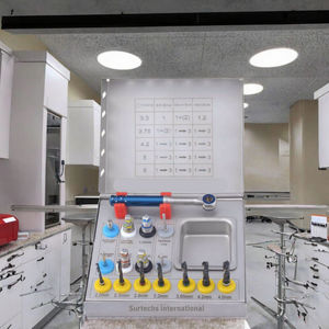 Kit de 16 piezas de instrumental quirúrgico dental de acero inoxidable para implantes, fresas y brocas, con certificación CE, de potencia manual, clase por agarre, de Grip Surgical - Product Image 1