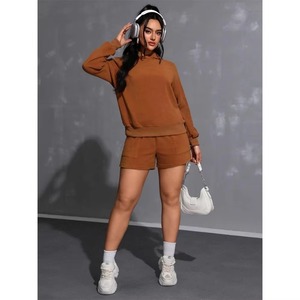 Nouvel arrivage : Ensemble short et sweat à capuche oversize 2 pièces 100 % coton 260 g/m² avec logo brodé personnalisé, dentelle unie, style streetwear pour femme - Product Image 2