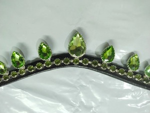 Bridelet en cristal vert clair magnifique, fabriqué en Inde, pour équipement de boulangerie équine, disponible au prix direct usine. - Product Image 2