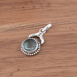 จี้พลอยบลูโทแพซธรรมชาติวินเทจขายส่ง เงินแท้ 925 ชุบแพลตตินัม ประดับลายจุด ทำด้วยมือ ราคาขายส่ง - Product Image 2