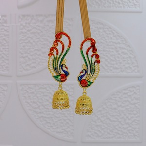 Boucles d'oreilles Jhumka Premium en forme de paon, plaquées or, style indien traditionnel, Meenakari, pour mariée, couvrant l'oreille entière, pour femmes - Product Image 2