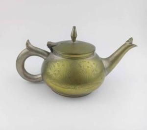 Traditional Chinese Metal Teapot With Lid And Handle Decorative Floral Pattern Water Pot <b>Kettle</b> - Product Image 1