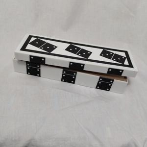 Jeu de dominos de luxe en résine noire et blanche avec boîte de rangement décorative incrustée, jeu de dominos avec boîte de rangement crème - Product Image 2