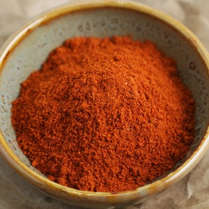 พริกป่นพรีเมียมชนิดพริกคาเยนเน่ สีแดงเข้ม รสเผ็ดร้อน กลิ่นหอม เนื้อละเอียด คุณภาพเยี่ยม - Product Image 3