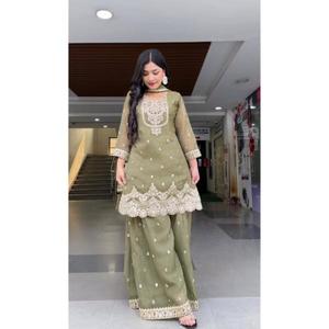 NUEVO DISEÑO LANZADO: Salwar Kameez de Novia para Mujer con Detalles en Tela de Seda Pesada, Bordado de Lentejuelas de 5mm y Mangas Completas - Product Image 1