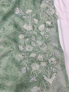 Conjunto de organza con estampado digital, bordado con hilo y pedrería, mangas abullonadas, pantalón de organza y top interior para mujer - Product Image 5
