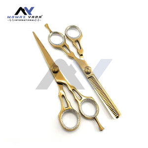 Kit de Peluquería Profesional de 6 Pulgadas, Juego de Tijeras de Entresacar Chapadas en Oro, 4 Tijeras de Peluquería Profesionales, Navaja y Peine para Salón - Product Image 3