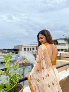 Blusa de Sari de Lujo con Bordado de Rayón y Viscosa de Seda Dola, para Mujer, Estilo Indio, para Bodas y Fiestas, Lavable a Máquina 73510 - Product Image 4
