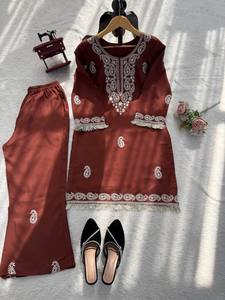 ชุดกางเกง Kurta ปักลายสำหรับผู้หญิงชุดสูทสำหรับปาร์ตี้ชาติพันธุ์ปากีสถานดีไซน์ดีไซน์เนอร์สไตล์ปากีสถาน - Product Image 6