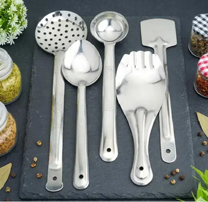 Cuillère, spatule, fourchette, pince et spatule de service en acier inoxydable pour la cuisine et le service, en vente - Product Image 1