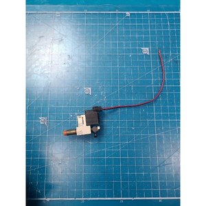 Vanne solénoïde à commande directe SMC 10-VQ110-5M0-M5, utilisée comme pièce détachée pour équipement semi-conducteur Legacy - Product Image 4