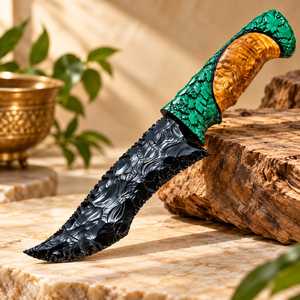 Couteau décoratif de collection en obsidienne noire de 10 pouces avec manche en résine verte à motif de vigne et design de tête de lion - Product Image 3