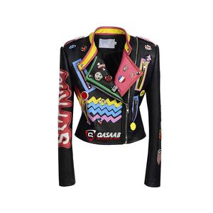 Veste en cuir PU pour moto respirante à fermeture éclair printemps, veste en jean ajustée à la mode avec clous blancs pour femmes - Product Image 1